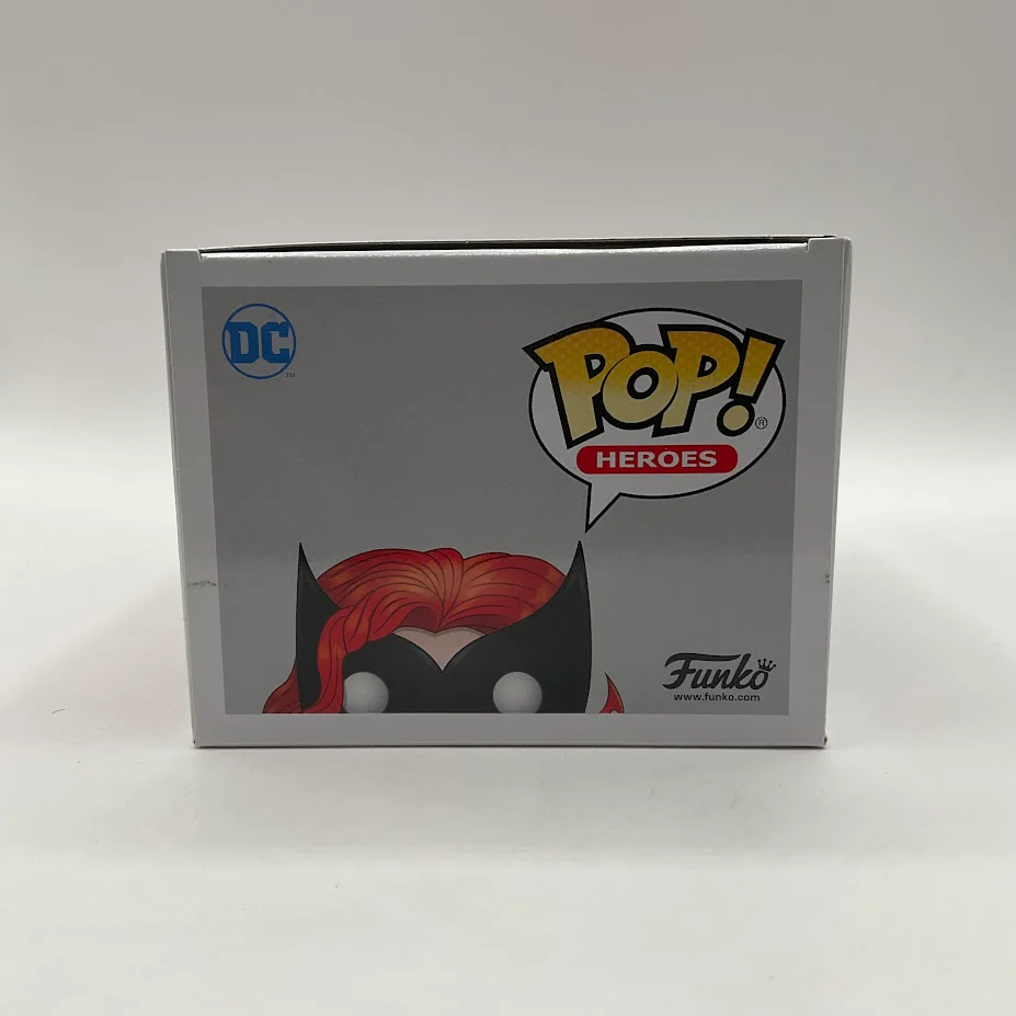 Batwoman Funko Pop! DC Super Heroes #297 PX Previews Exclusive - Image 6