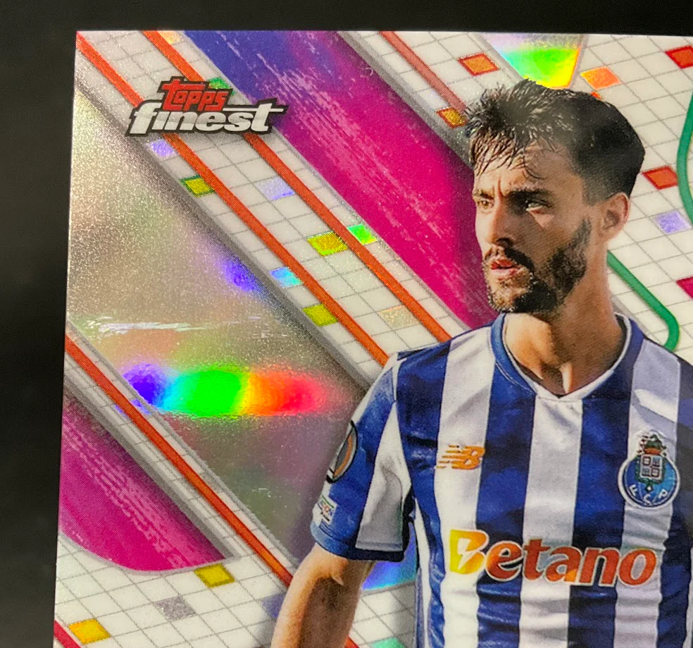 Fabio Vieira 2024-25 Topps Finest UEFA Europa League Refractor Auto #BA-FO - Image 3