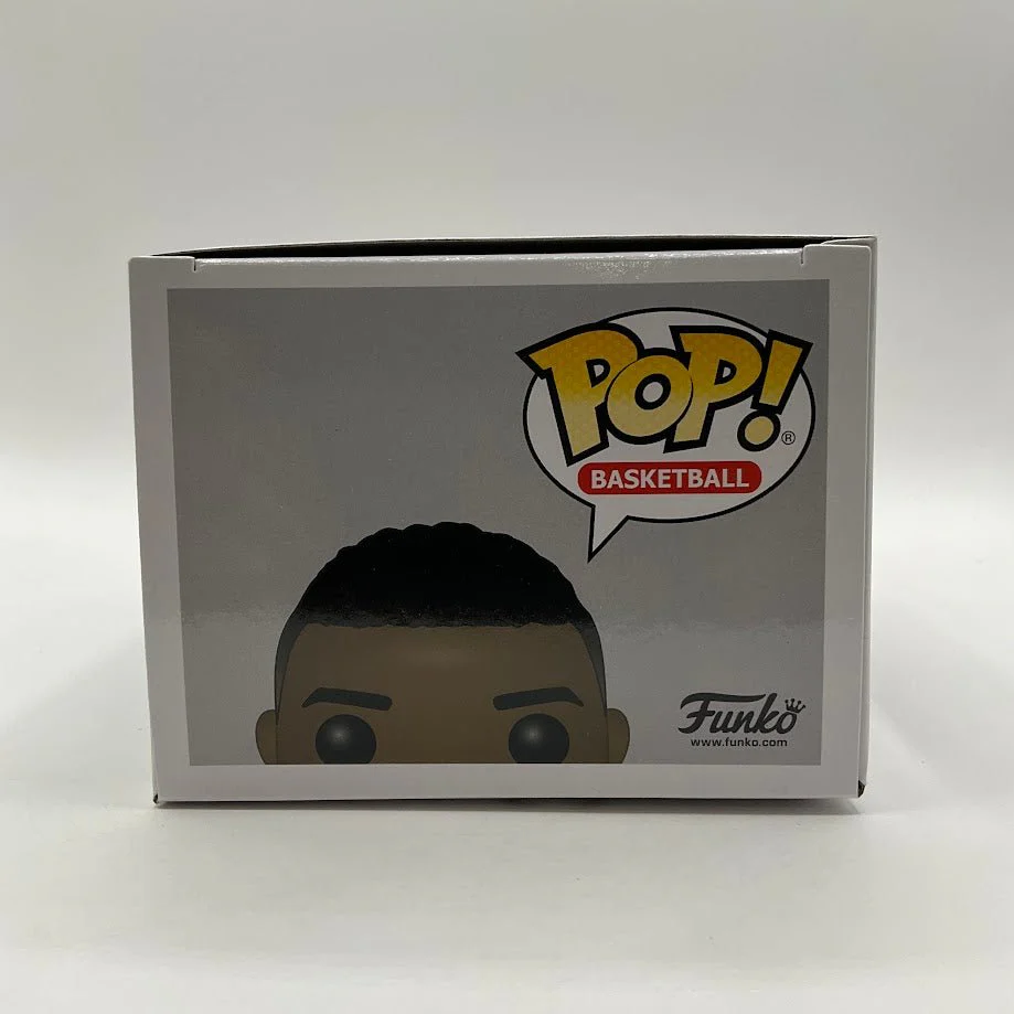Giannis Antetokounmpo (White) Funko Pop! Milwaukee Bucks #68 - Image 6
