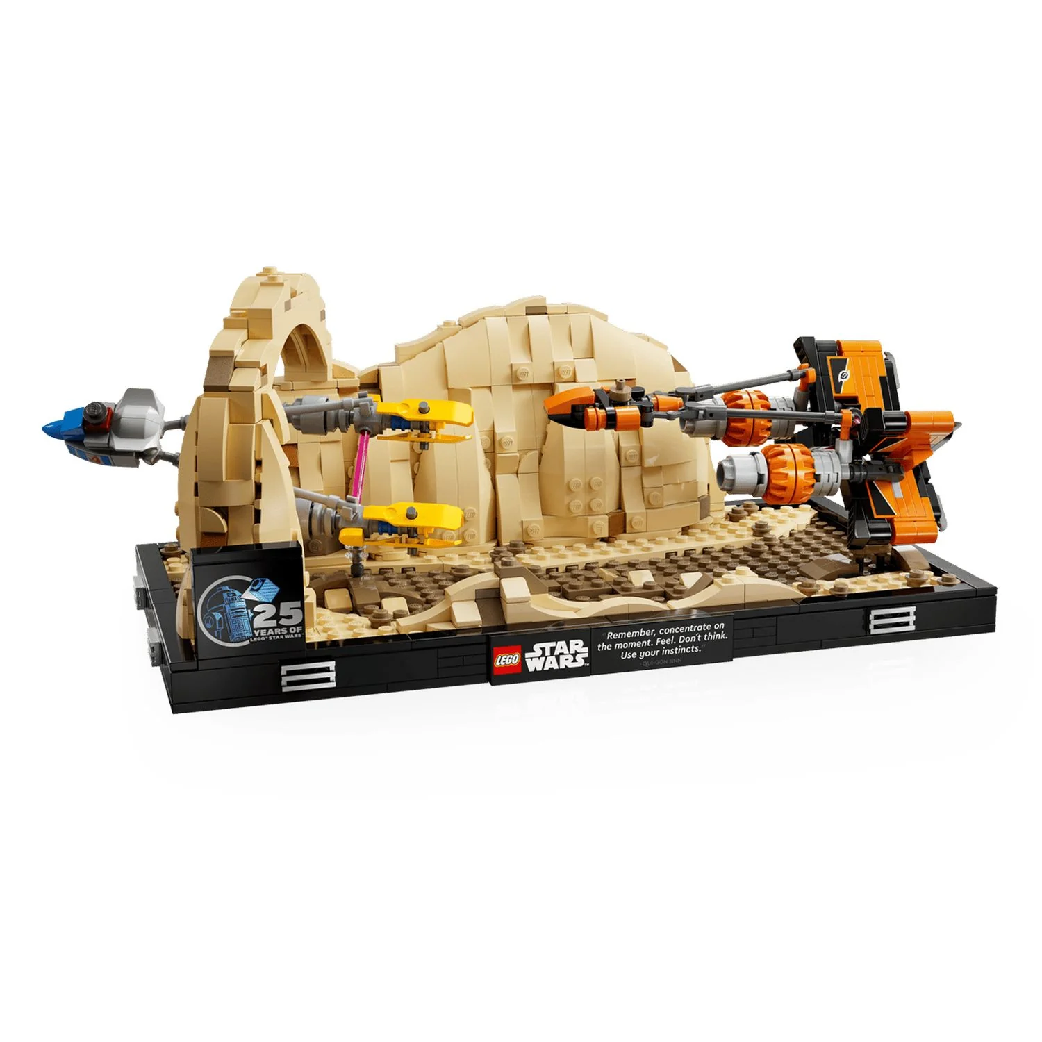 LEGO Mos Espa Podrace Diorama 75380 - Image 4