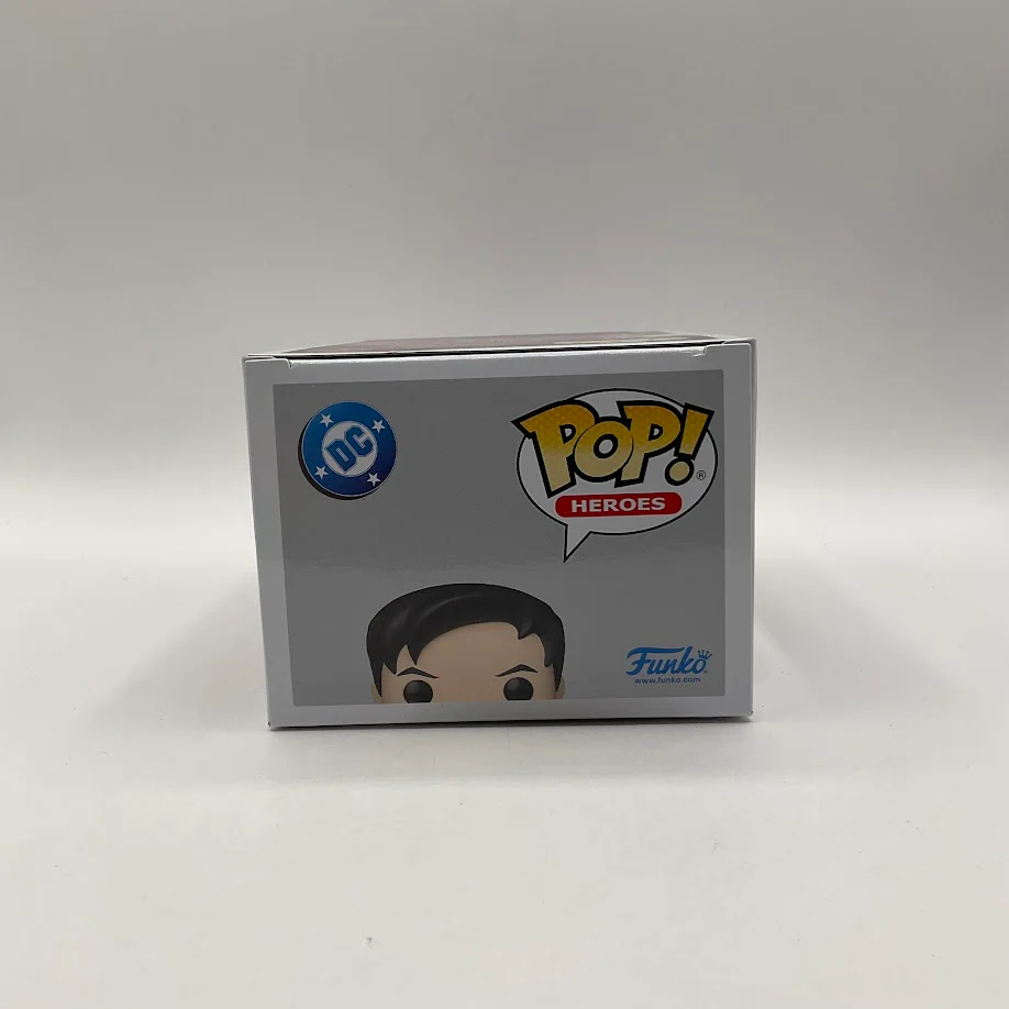 Terry McGinnis Funko Pop! Batman Beyond #560 Chase Limited Edition - Image 6