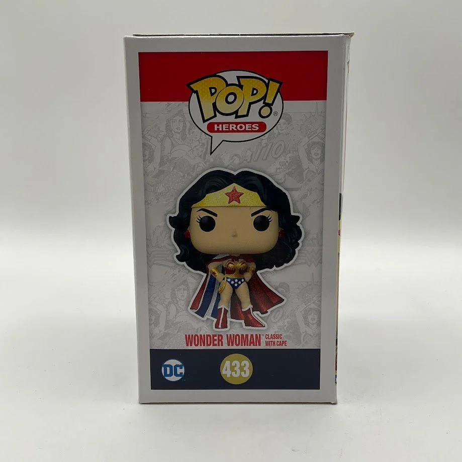 Wonder Woman Classic with Cape Funko Pop! DC #433 Diamond Barnes & Noble - Image 4