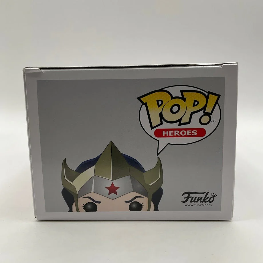 Wonder Woman from Flashpoint Funko Pop! DC #238 Hot Topic - Image 6